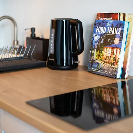 Apartment #stayhere - Brand New Colourful Close To Shopping Malls *
