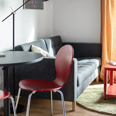 #stayhere - Brand New Colourful Close To Shopping Malls Apartment *