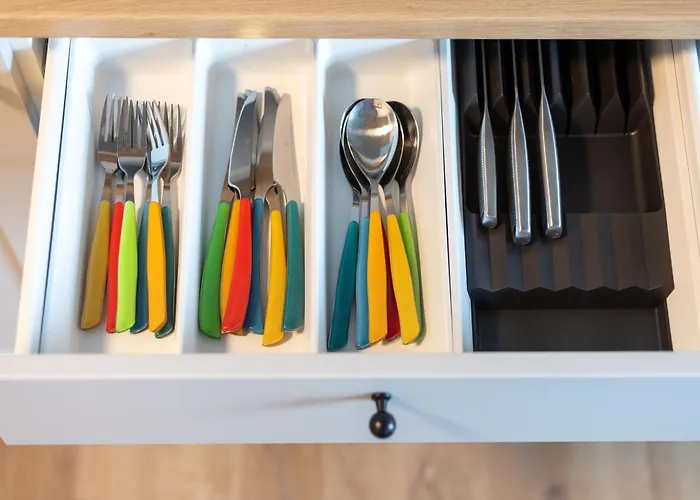 #stayhere - Brand New Colourful Close To Shopping Malls