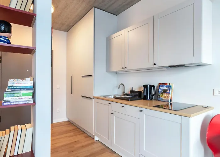 Butas #stayhere - Brand New Colourful Close To Shopping Malls *