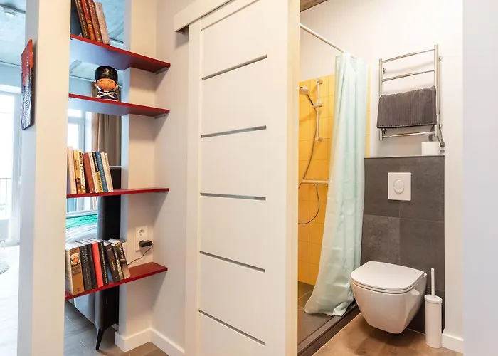 #stayhere - Brand New Colourful Close To Shopping Malls *