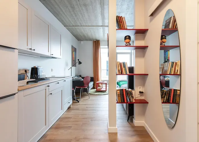 Butas #stayhere - Brand New Colourful Close To Shopping Malls *